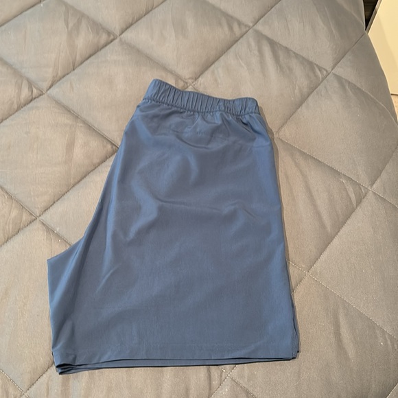Mens old navy essential shorts - Picture 5 of 5